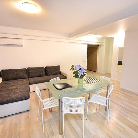 Shabbat Apartments Bucharest Exterior photo
